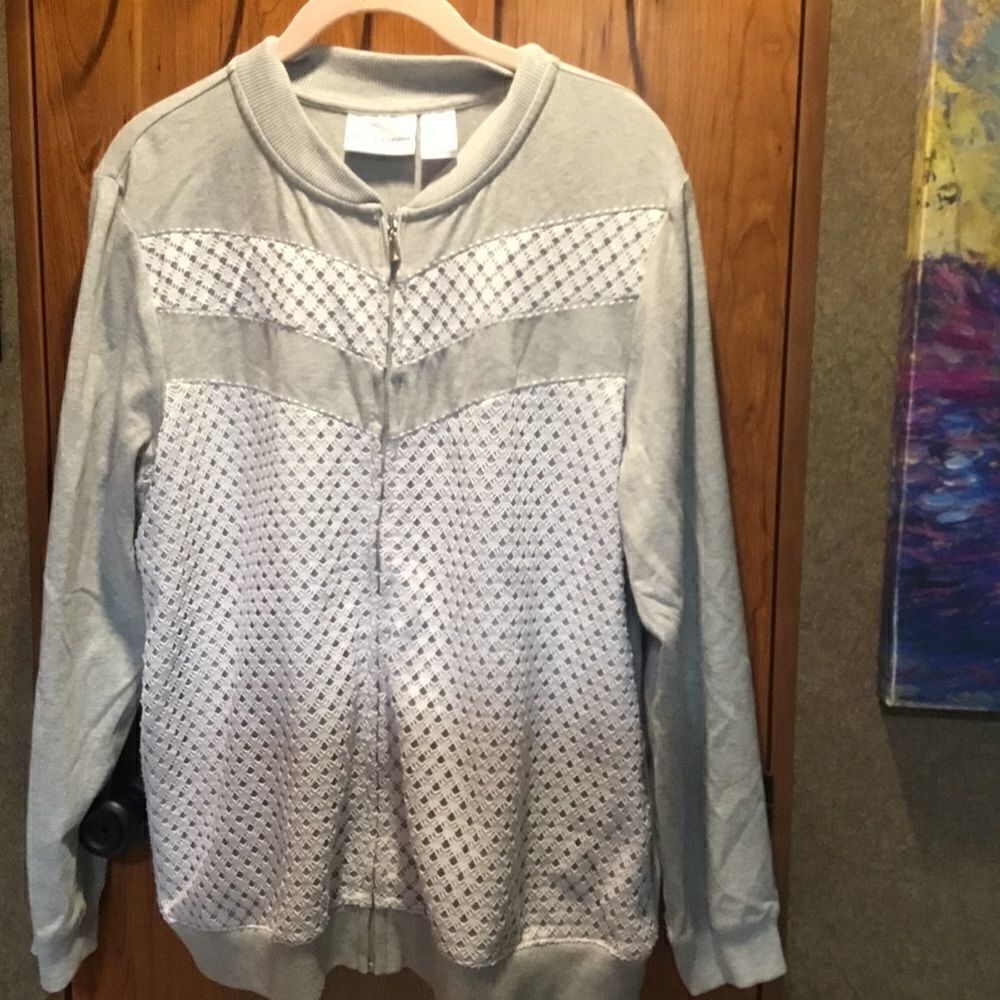 NWOT. Alfred Dunner Brand Women’s Size 12 Light Grey Sweatshirt Jacket